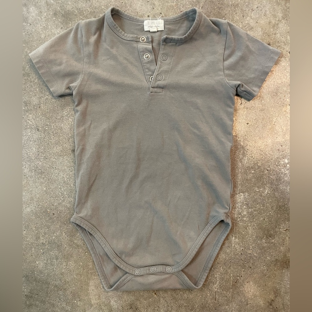 The Simple Folk Short Sleeve Button-front Onesie 12-18mo